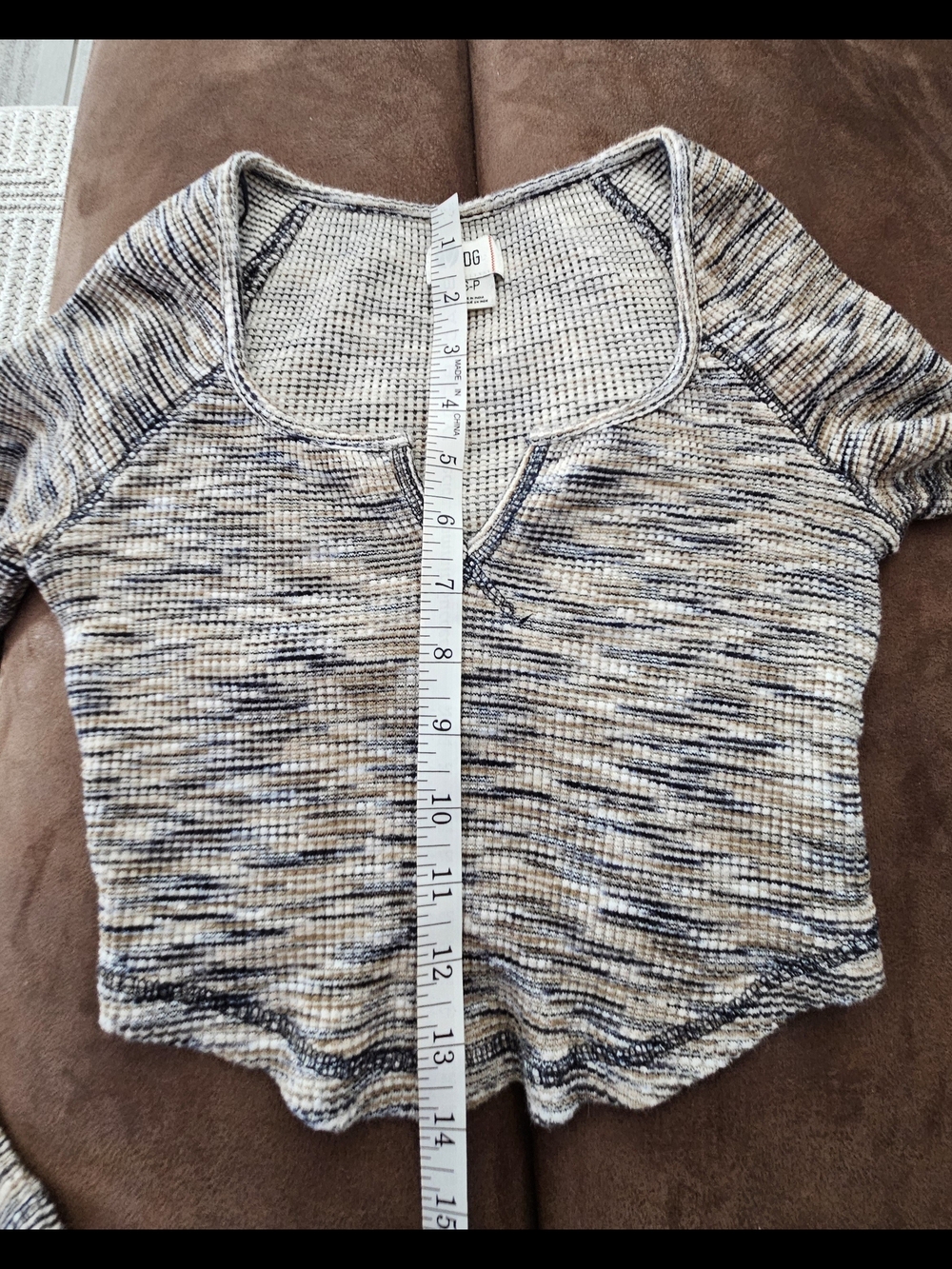 Urban Outfitters Ribbed Notched Crop Top Marled Beige Black Small Petite - Picture 10 of 16